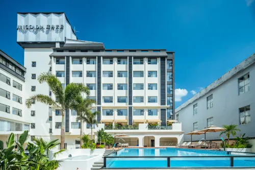 Mile Tingran Yunju Resort Hotel (Huquan Ecological Park Honghe Nativeland) - New