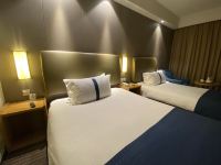 杭州海外海假日酒店 - 假日高级双床房