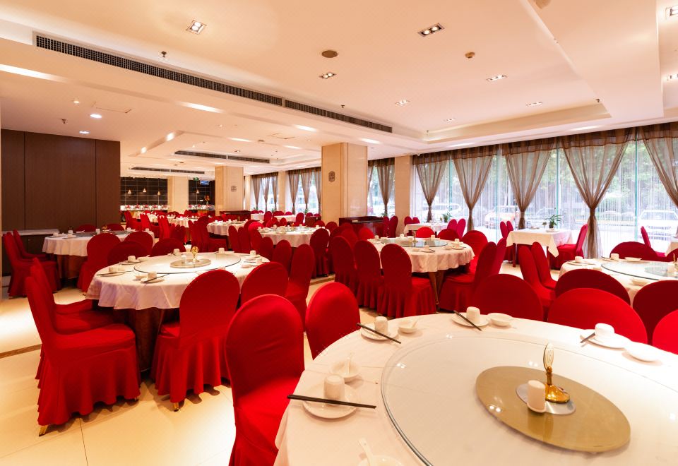 3. 웨스턴 에어포트..