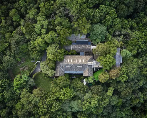 Sisan Resort-Hupao 1934 Hotel Hotels near Binjiang