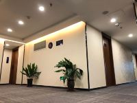 格美酒店(上海武宁曹杨路地铁站店) - 公共区域