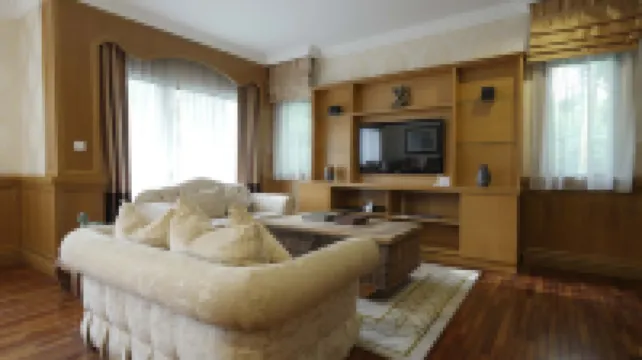 ไซเบอร์วิวรีสอร์ทแอนด์สปา