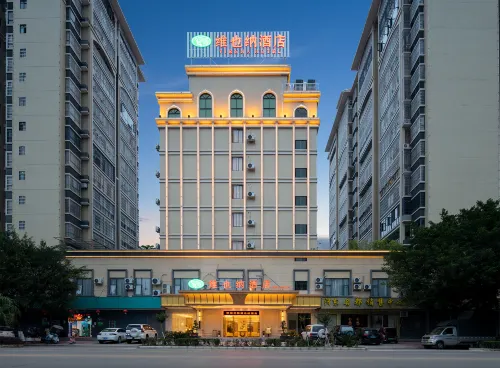 Vienna Hotel (Liucheng Hedong Avenue) Hotels in Liucheng