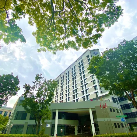 YWCA Fort Canning Отели рядом с достопримечательностью «Торговый центр 313@Somerset»