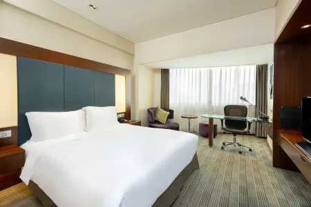 Holiday Inn Shanghai Pudong