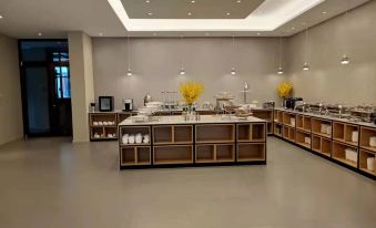 Homeinn Selected Hotel (Ulanqab High-speed Railway Station Vehicle Management Office)