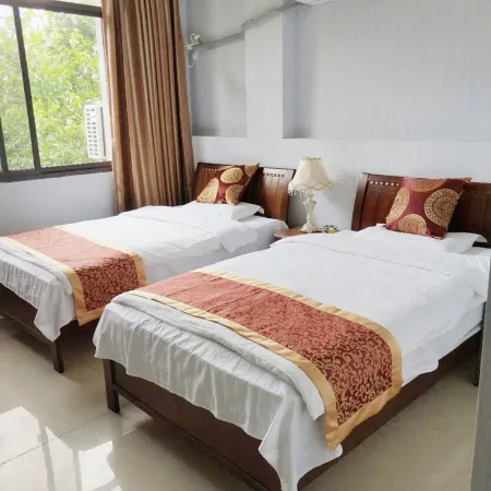Deyang Dexiao Hotel