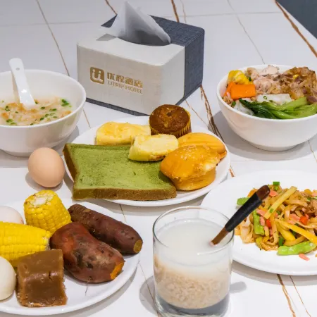 Unitour Hotel (Nanning Hengzhou Jasmine Flower Cultural Park)