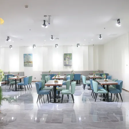 LANOU Hotel (Zhangye Old Street Hexi College)