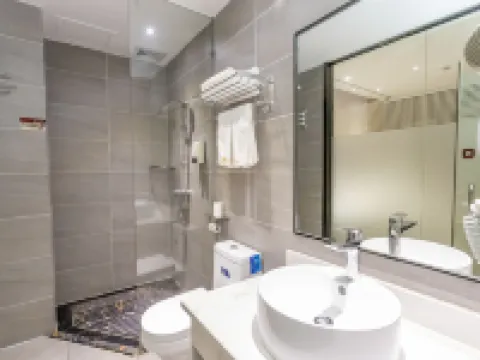 Celebrities Hotel (Yuchai Branch of Yulin Railway Station) Hotéis em Yulin