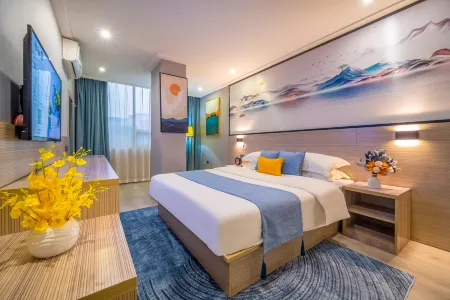 Budi E-sports Hotel (Guiping Xishan Pedestrian Street) Отели рядом с достопримечательностью «Xishan Mountain»