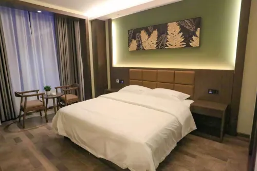 Wu Dingpo Moon Hotel