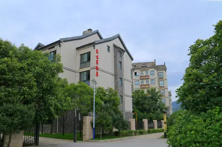 Zhouzhi Dongweisheng Hotel Отели в г. Чжоучжи