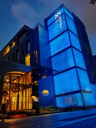 Blackstone M+ Hotel, Shanghai Отели рядом с достопримечательностью «Shanghai Institute of Socialism»