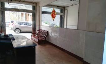 Luoqing River View Chinese Inn