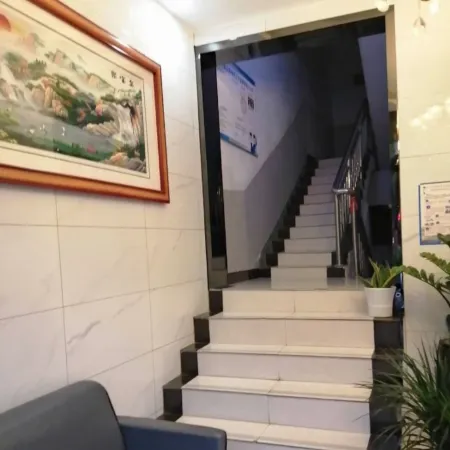 Heyue Hotel