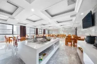 Taihe Golden Season Hotel Hotels in Taihe