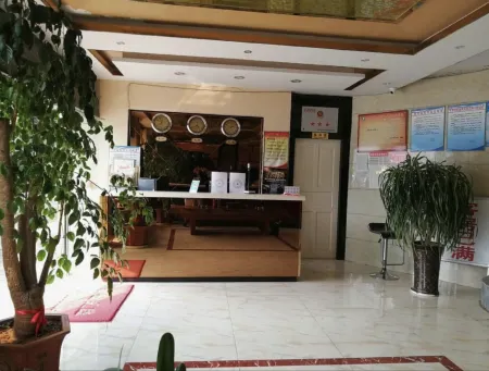 Changning Baiyun Hotel Отели в г. Чаннин