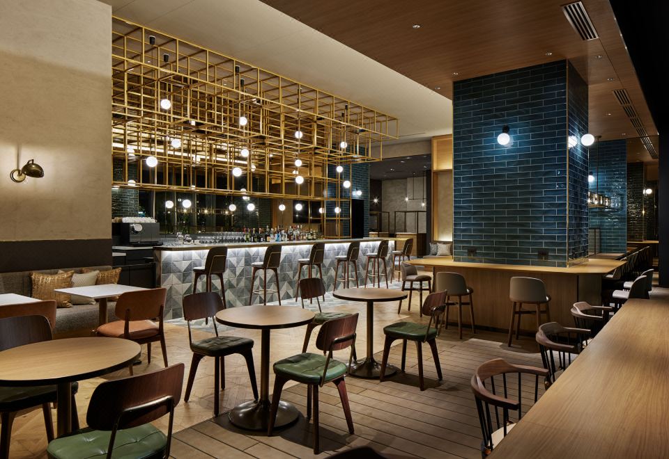 4. 오크우드 호텔 ..