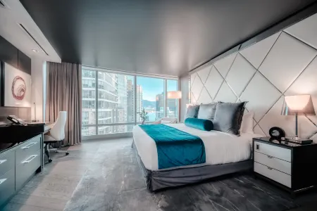 Paradox Hotel Vancouver