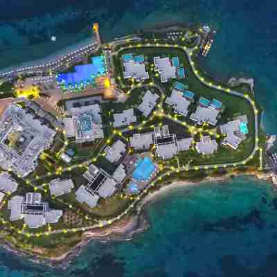 Xanadu Island Hotel Exterior
