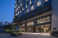 United Kingson HoteL Hotel di Stasiun Kereta Chengdu Selatan