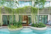 Panwaburi Beachfront Resort Hotel di Phuket