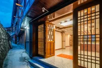 Liuyun.DMY Mid-Levels Viewing Holiday Beauty Su (Xijiang Qianhu Miaozhai No.6 Bridge Branch) Hotels in Leishan