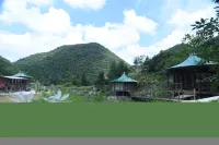 Lichuan Hanchi Resort Camp