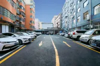 Qiqi L Hotel (Yucheng New Bus Station) - Bãi đậu xe