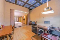Urba Hotel (Liuzhou City Wanda Kilnyu Ancient Town) - balcony
