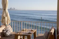 Burleigh Beach Tower Hotel di Burleigh Heads