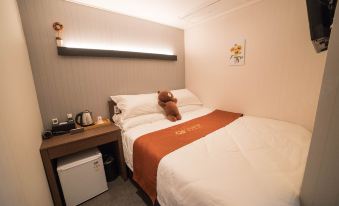 Calistar Hotel