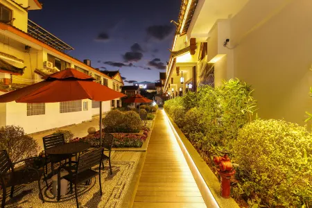 Yali Snow Mountain Scenic Resort Hotel (the Old Town of Lijiang Dashuiche Store)