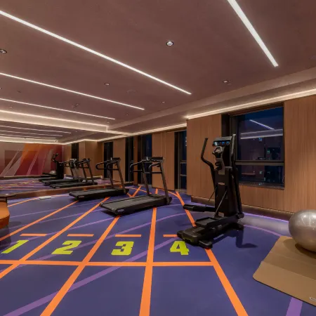 Orange Hotel (Weifang Taihuacheng Branch)