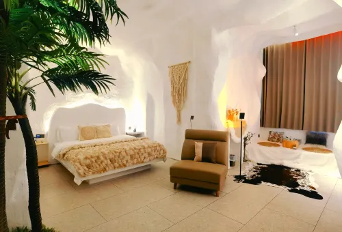 CQS  HOTEL Hotels in Tongyu