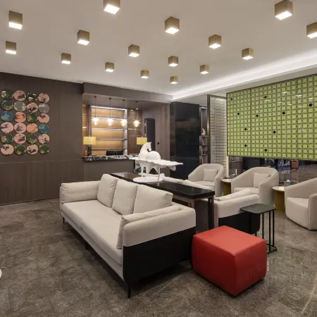 Ramada Bayonne Hotel Отели в г. Баян Нур