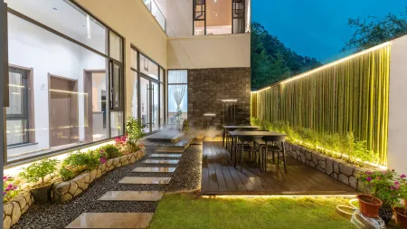 Chongdugou Lushan Residence Отели рядом с достопримечательностью «Bamboo Sea Wild Animal Park»