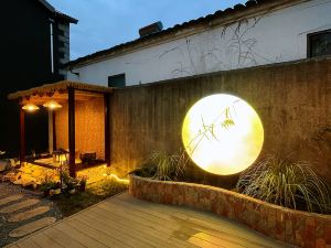 Suzhou Sanjian Homestay (Taihu Dongshan Scenic Area)