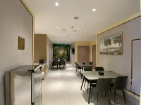 Vienna 3 Best Hotel (Hezuo South Station) Hotels in Hezuo