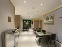Vienna 3 Best Hotel (Hezuo South Station)