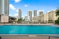 Hallandale Hideaway Hotels in Hallandale Beach