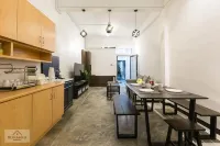 7-Room Exec House, Rumahku Express, Georgetown
