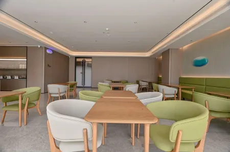 JI Hotel (Xi'an Caotang Yi Biyadi Erchang) Отели рядом с достопримечательностью «Gaoguan Waterfall»