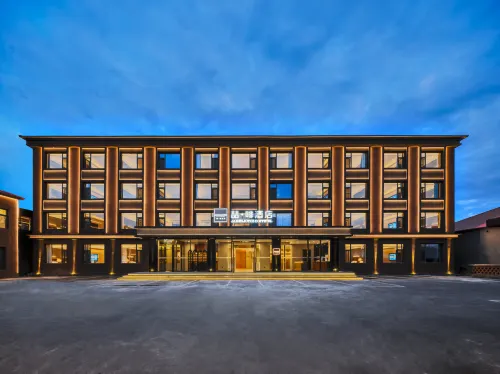 James Joyce Coffetel Hotel (Chifeng Hexigten Banner Wulanbutong Scenic Area)