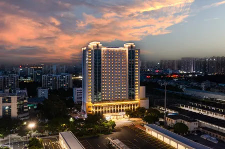 JI Hotel (Beihai Railway Station Square Store)