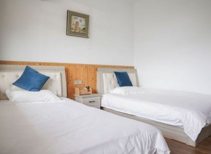 Qingyun Zhuyin Hostel