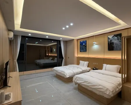 Tianranju Inn Hotels in Luquan