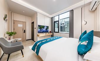 Luxi Apple Hotel