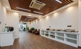 Lixin Fenglinwan Hotel